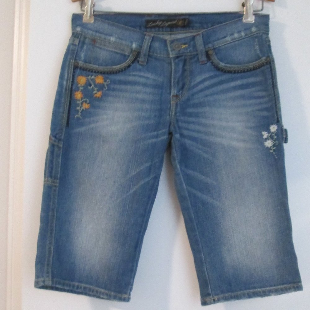 Lucky Brand Dungaree Co. Blue jean Denim Distressed Embroidered Shorts sz 4 ~ 27